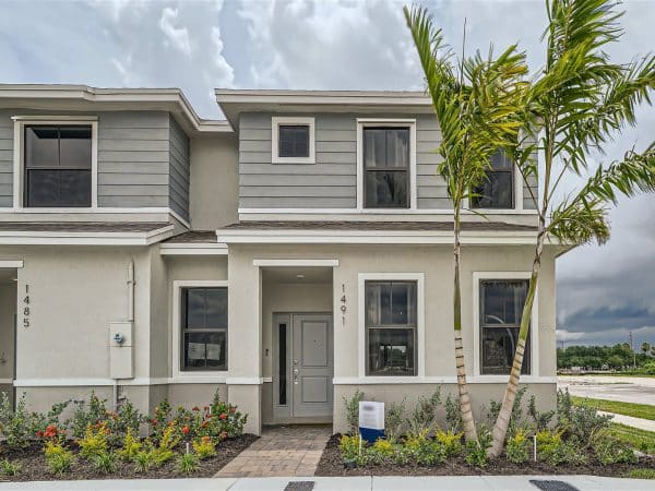 1491_NE_5th_Ave_-_Web_Quality_-_000_-_01_Exterior_Front-2-2