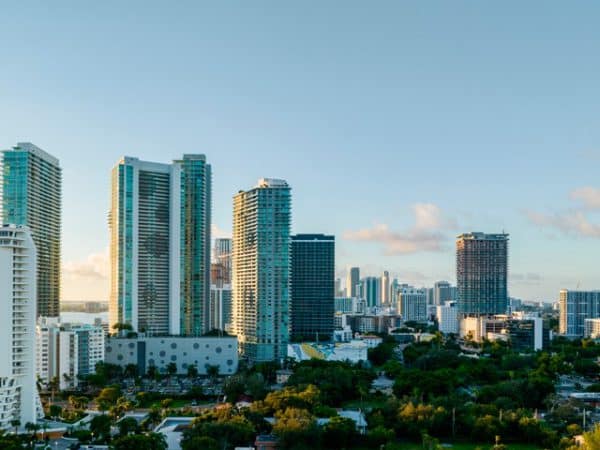 imgi_28_05-Elle-Residences-Miami-South-View